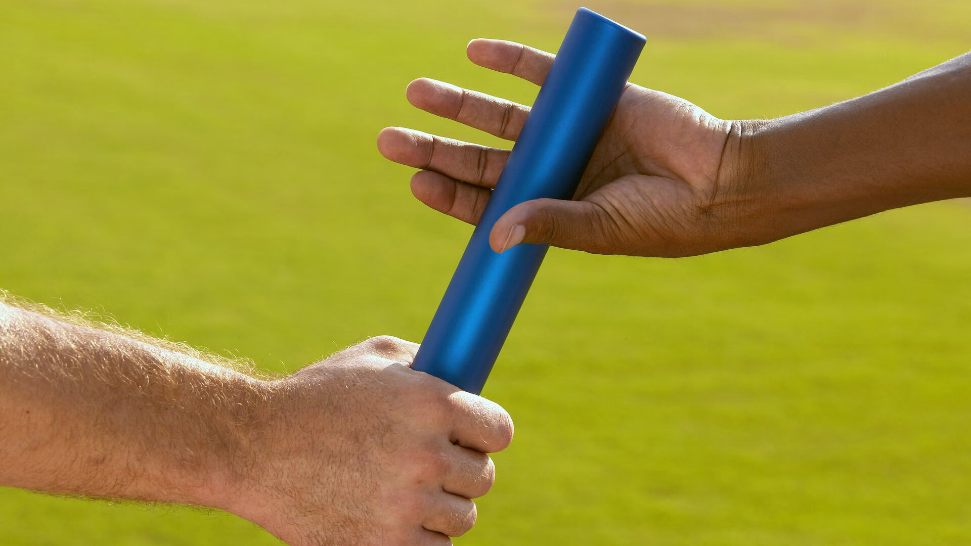 自由泳新星闪耀全国锦标赛,破纪录夺冠引热议